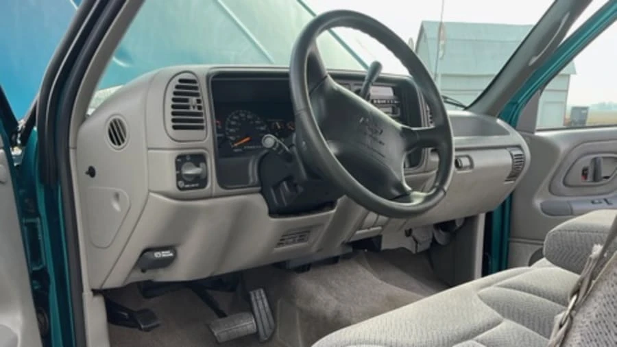 1996 Chevrolet C/K 4th Gen - Image 4 of 11
