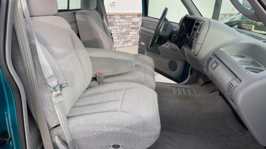 1996 Chevrolet C/K 4th Gen - Image 7 of 11