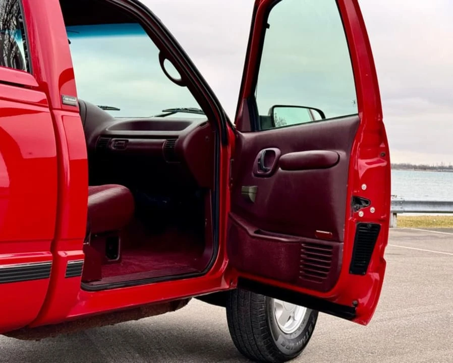 1996 Chevrolet C/K 4th Gen - Image 9 of 13