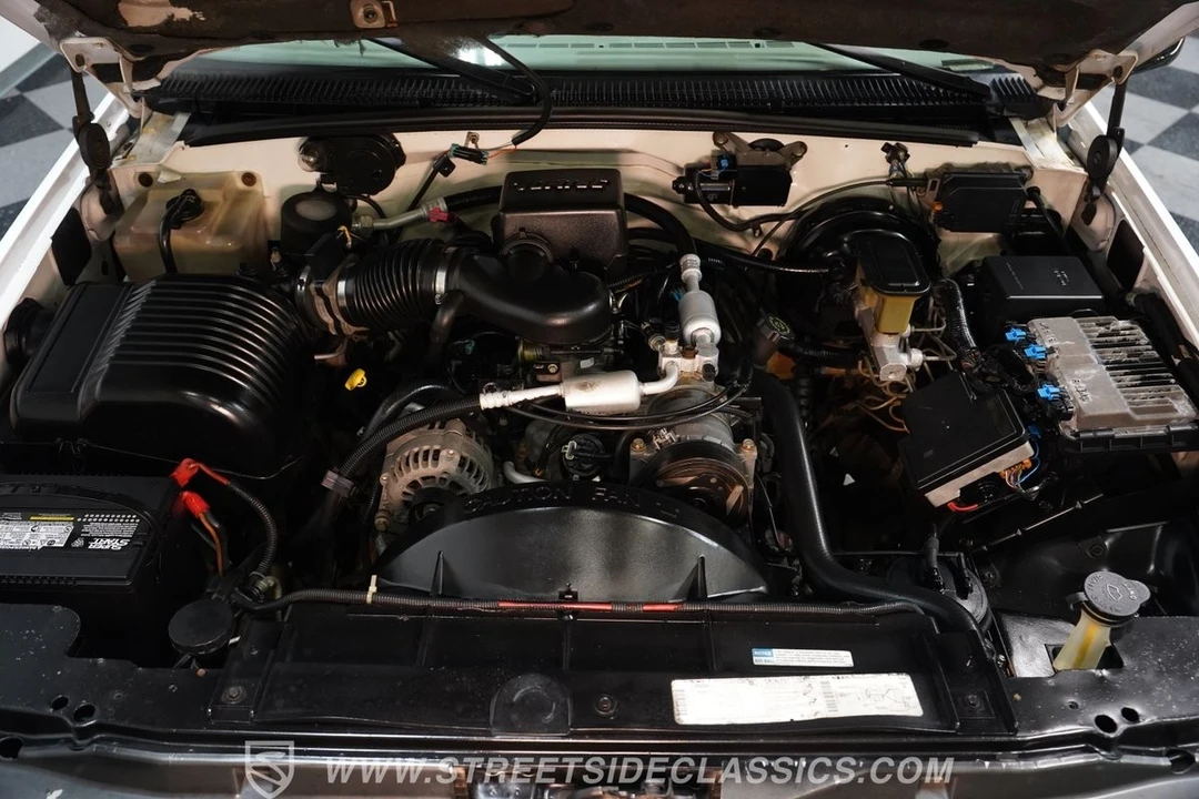 1996 Chevrolet C/K 4th Gen - Image 4 of 12