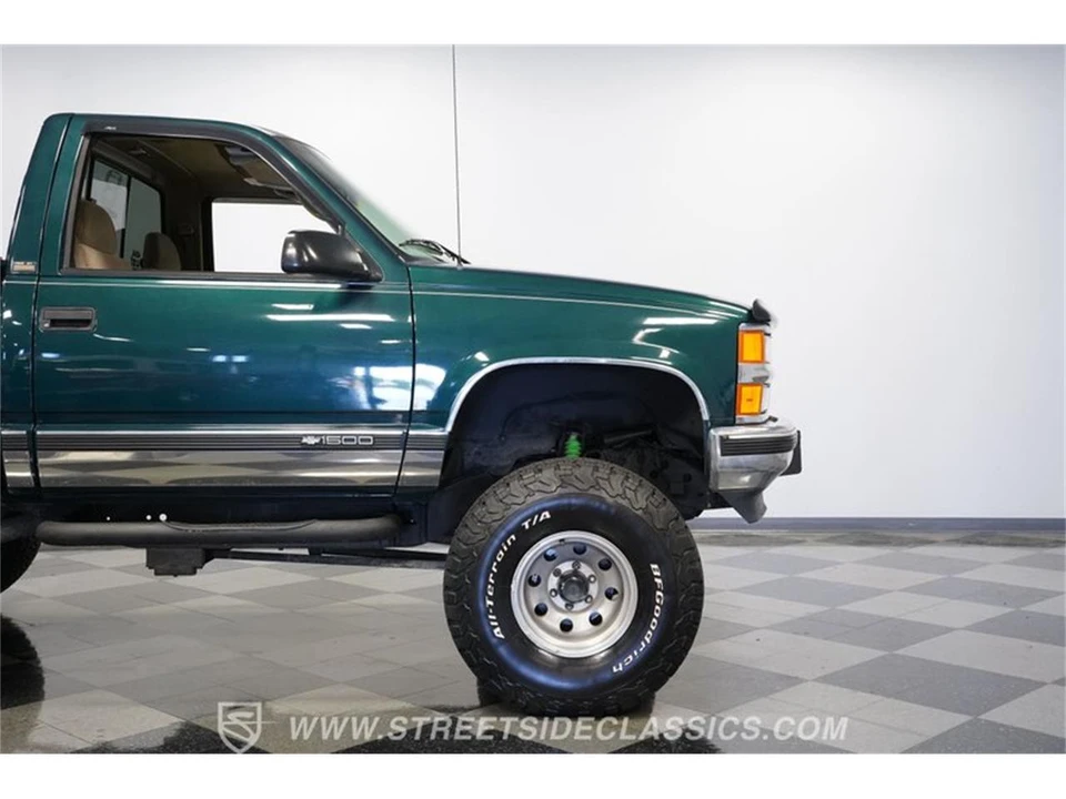 1996 Chevrolet Silverado - Image 29 of 31