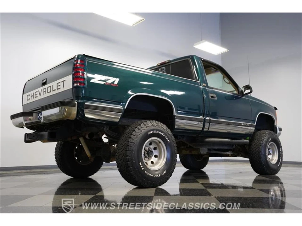 1996 Chevrolet Silverado - Image 26 of 31