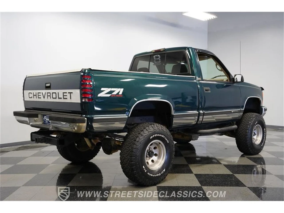 1996 Chevrolet Silverado - Image 11 of 31