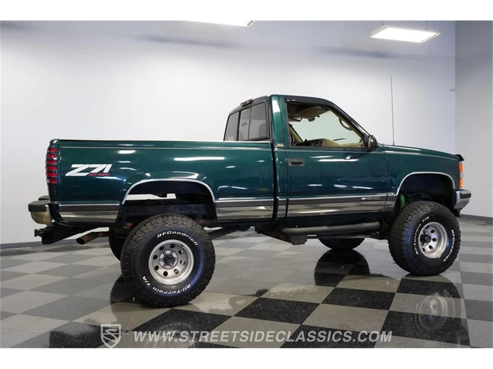1996 Chevrolet Silverado - Image 12 of 31