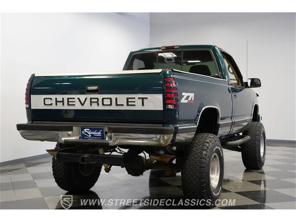 1996 Chevrolet Silverado - Image 10 of 31
