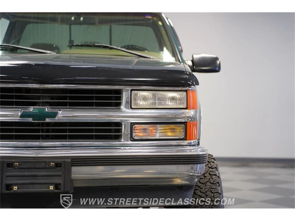 1996 Chevrolet Silverado - Image 19 of 31