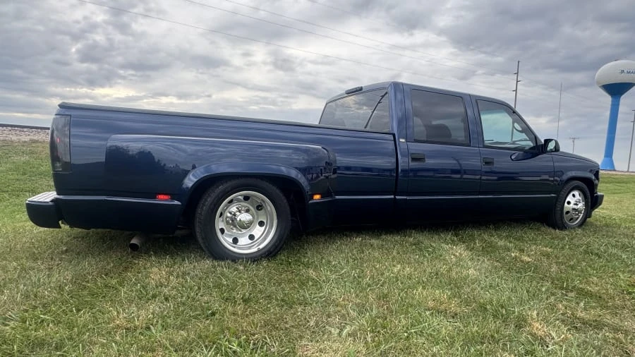 1996 Chevrolet Silverado - Image 2 of 9