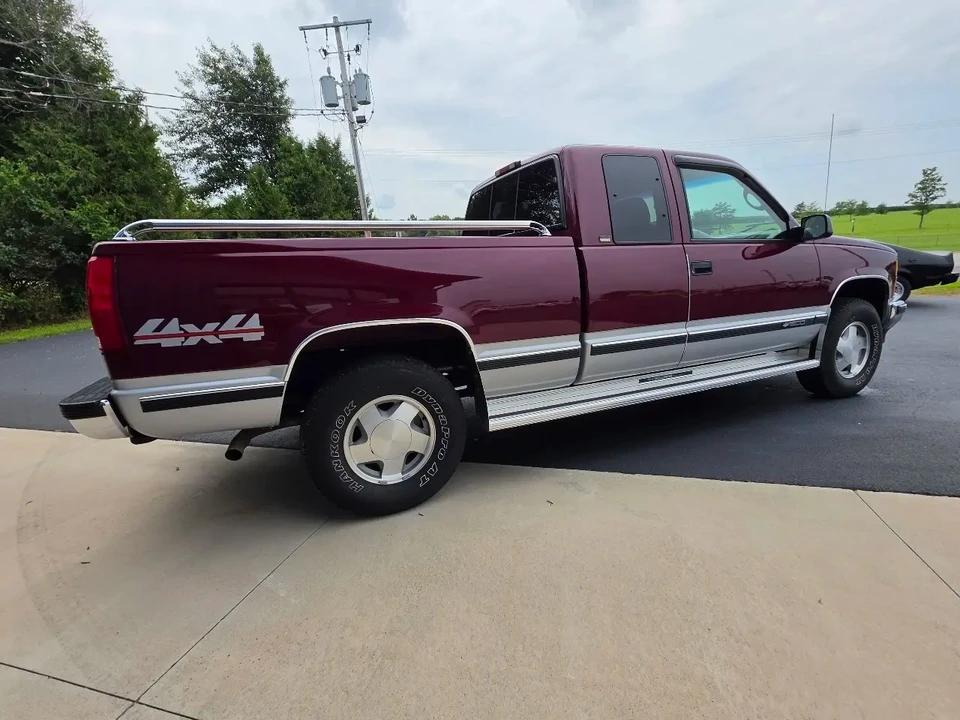 1996 Chevrolet Silverado - Image 12 of 31