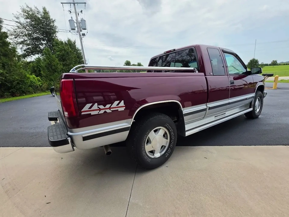 1996 Chevrolet Silverado - Image 20 of 31