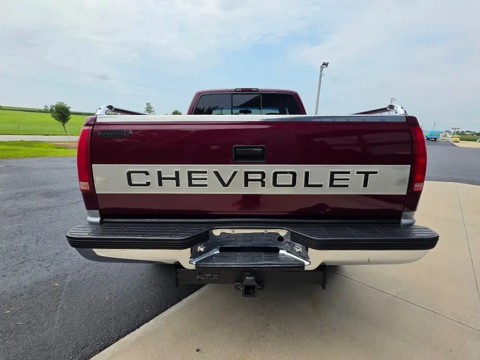 1996 Chevrolet Silverado - Image 24 of 31