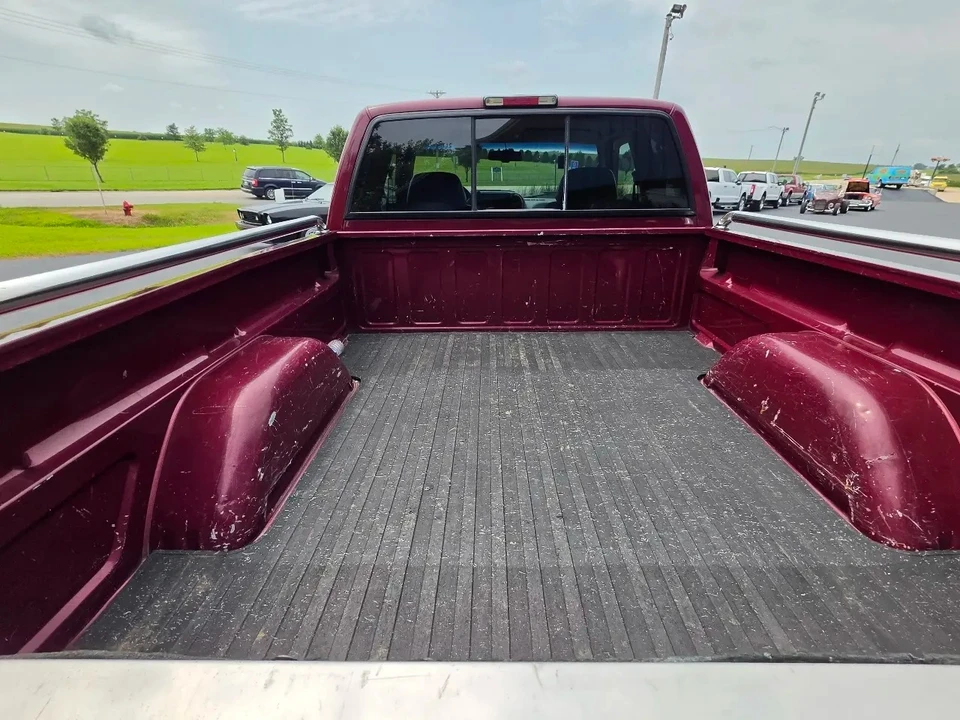 1996 Chevrolet Silverado - Image 28 of 31