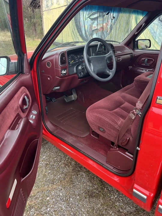 1996 Chevrolet C/K 4th Gen - Image 12 of 14
