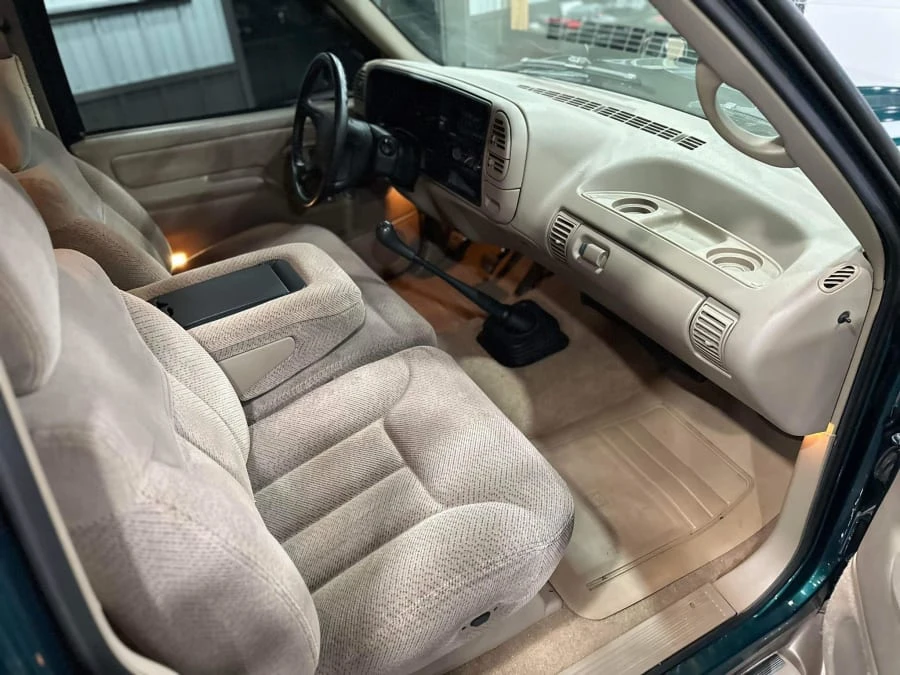 1996 Chevrolet C/K 4th Gen - Image 24 of 31