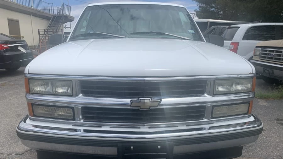 1996 Chevrolet Silverado - Image 10 of 13