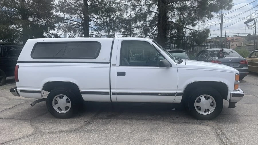 1996 Chevrolet Silverado - Image 12 of 13