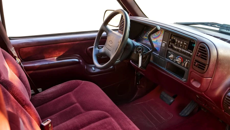 1996 Chevrolet Silverado - Image 24 of 31