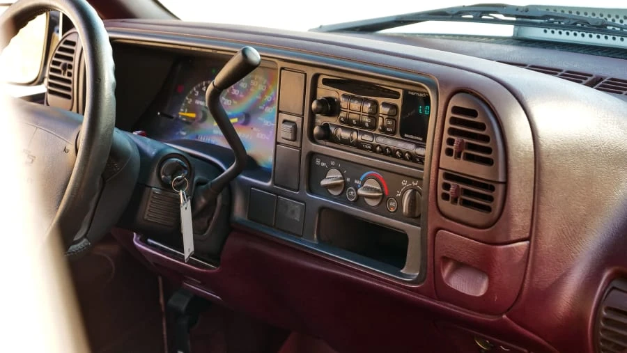 1996 Chevrolet Silverado - Image 29 of 31