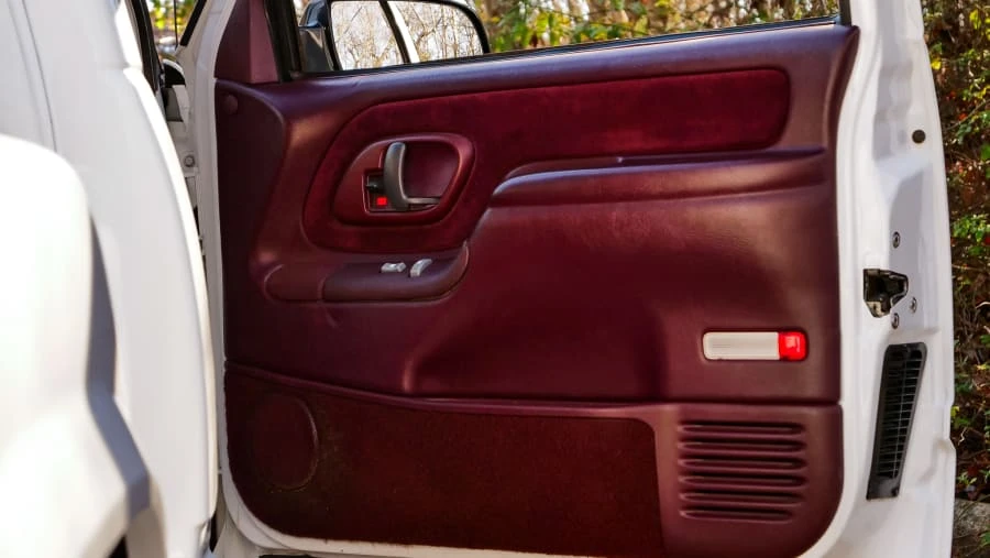 1996 Chevrolet Silverado - Image 28 of 31