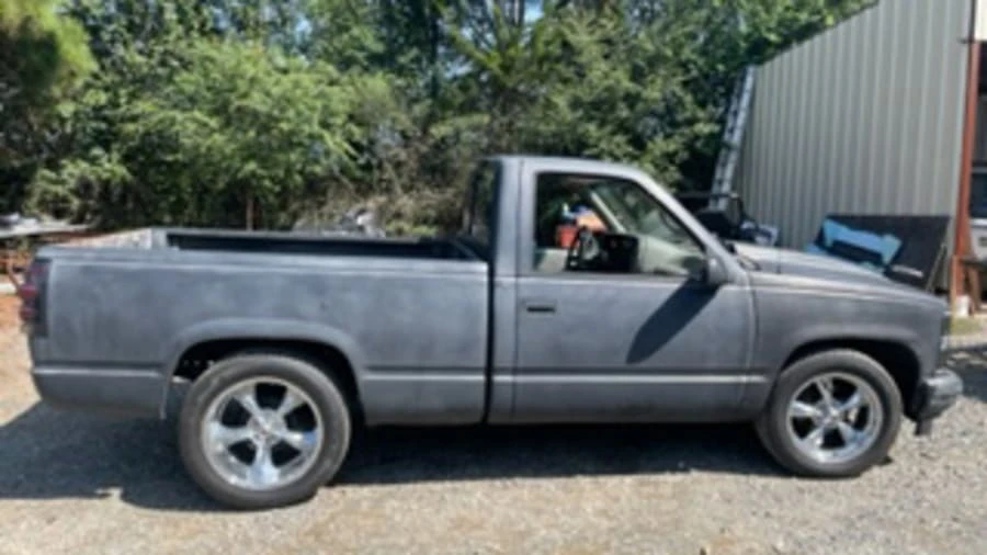 1996 Chevrolet Silverado - Image 2 of 12