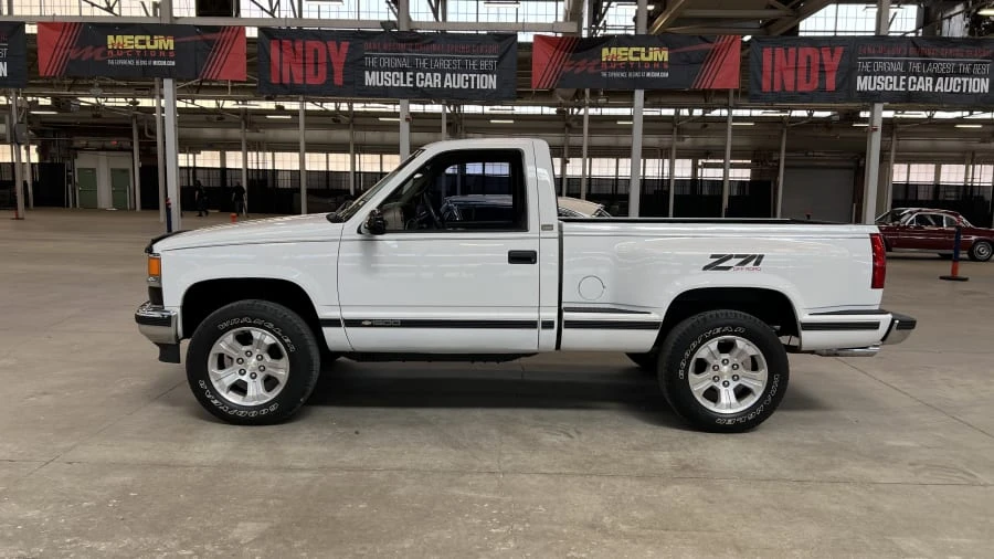 1996 Chevrolet Silverado - Image 3 of 12