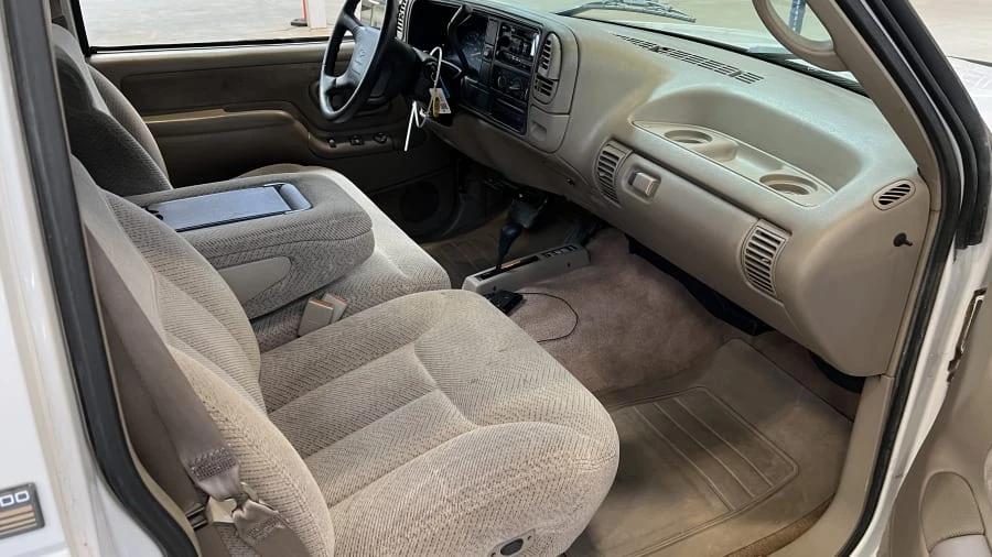 1996 Chevrolet Silverado - Image 9 of 12