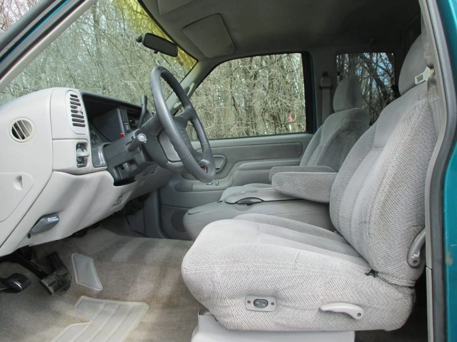 1996 Chevrolet Silverado - Image 4 of 19