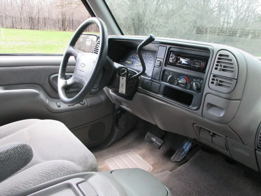 1996 Chevrolet Silverado - Image 5 of 19