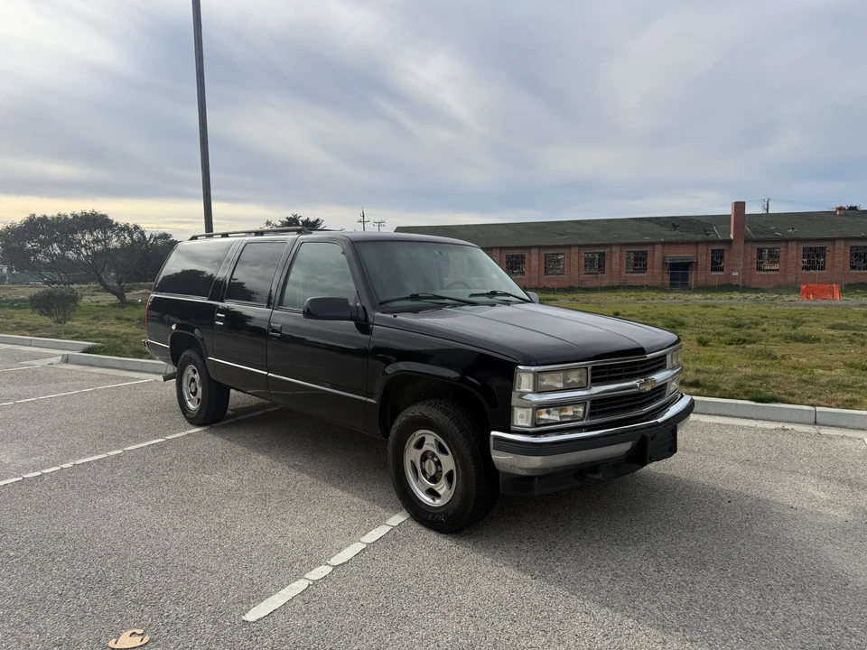 1996 Chevrolet Suburban 8th Gen - Image 18 of 31