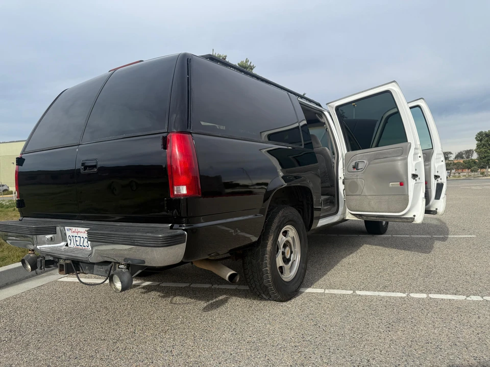 1996 Chevrolet Suburban 8th Gen - Image 24 of 31