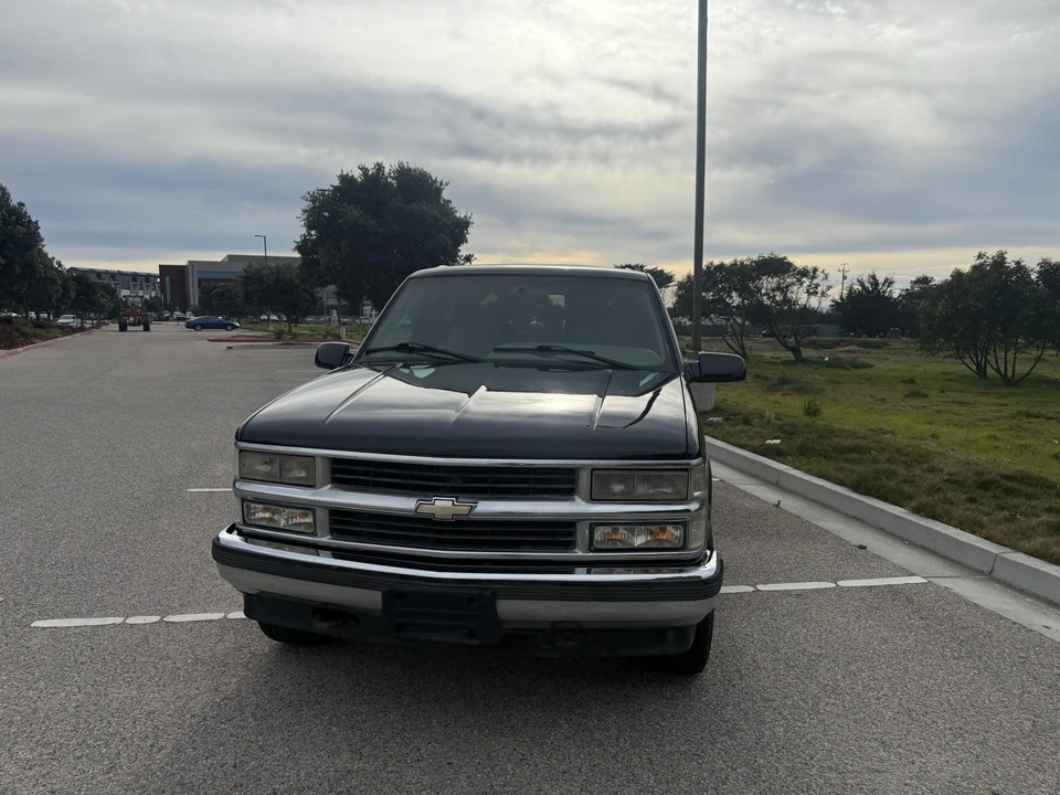 1996 Chevrolet Suburban 8th Gen - Image 6 of 31