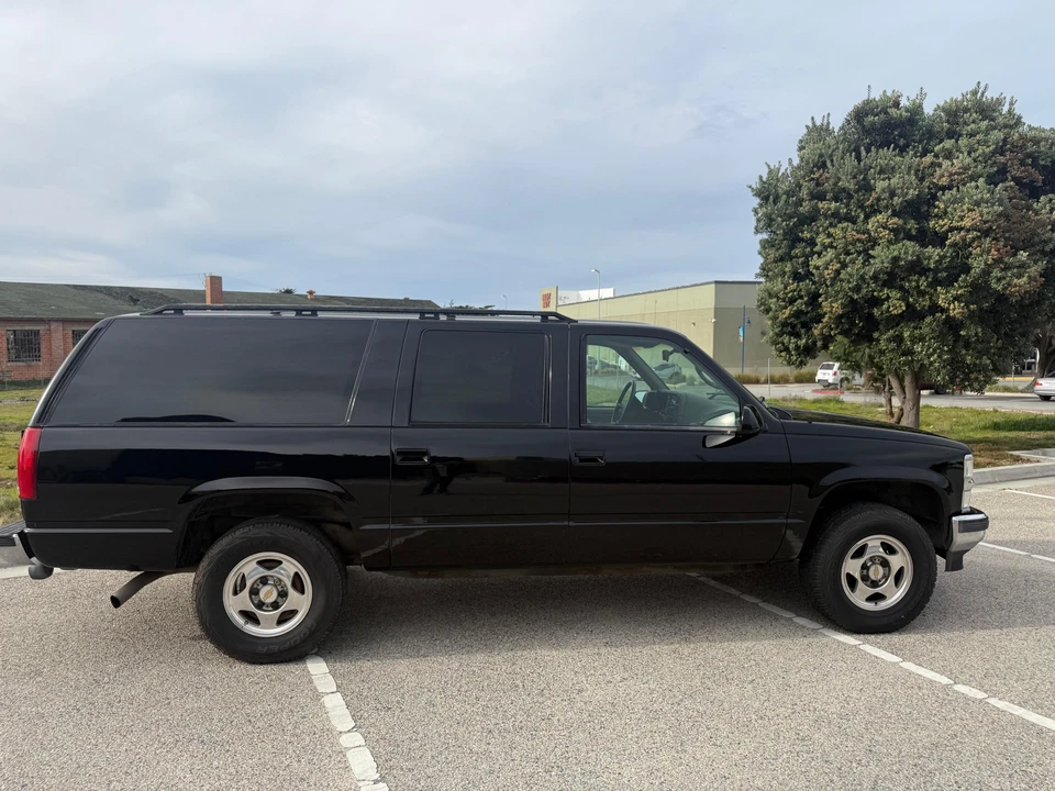 1996 Chevrolet Suburban 8th Gen - Image 16 of 31