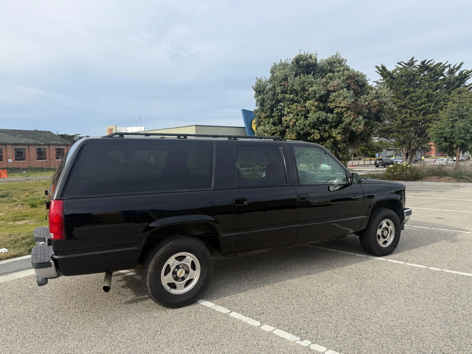 1996 Chevrolet Suburban 8th Gen - Image 15 of 31