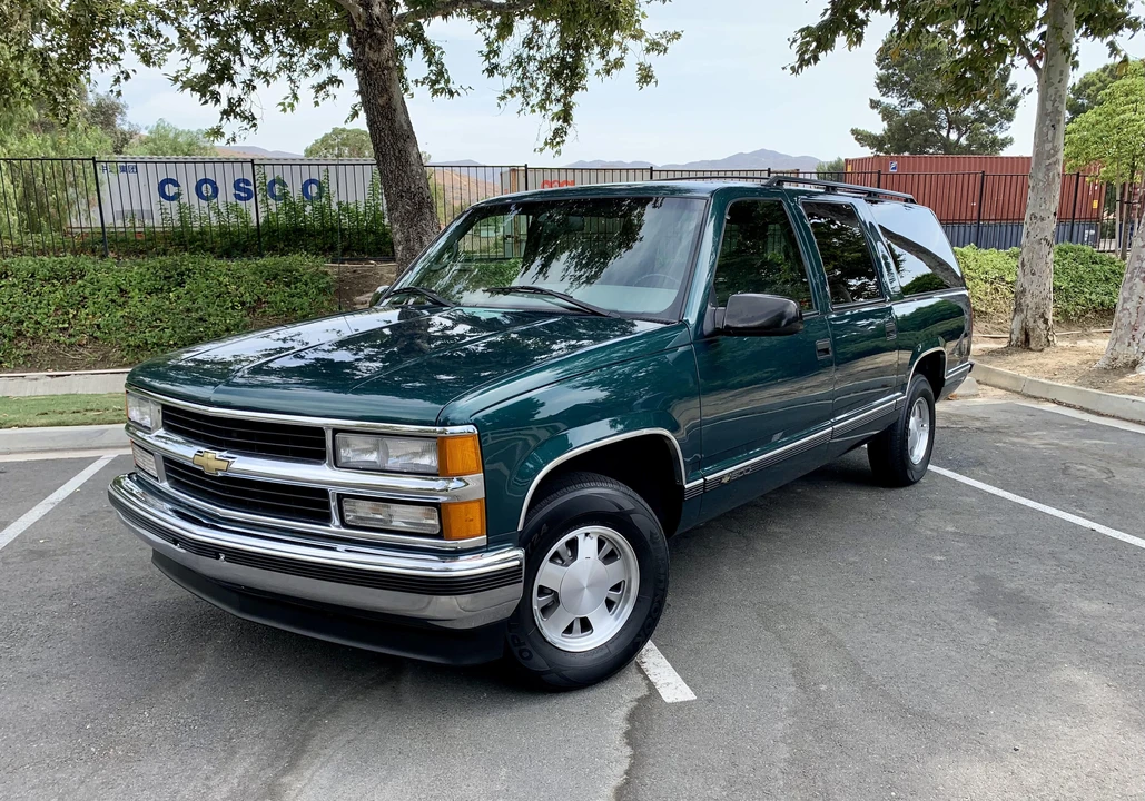 1996 Chevrolet Suburban 8th Gen - Image 11 of 31
