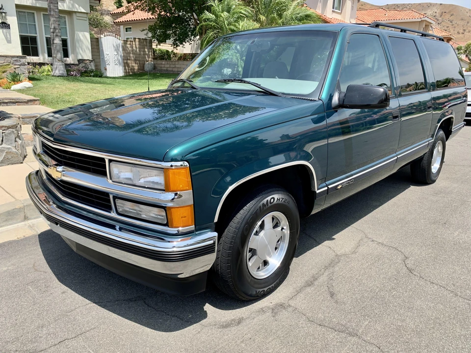 1996 Chevrolet Suburban 8th Gen - Image 12 of 31