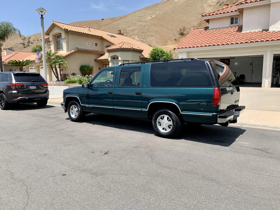 1996 Chevrolet Suburban 8th Gen - Image 16 of 31