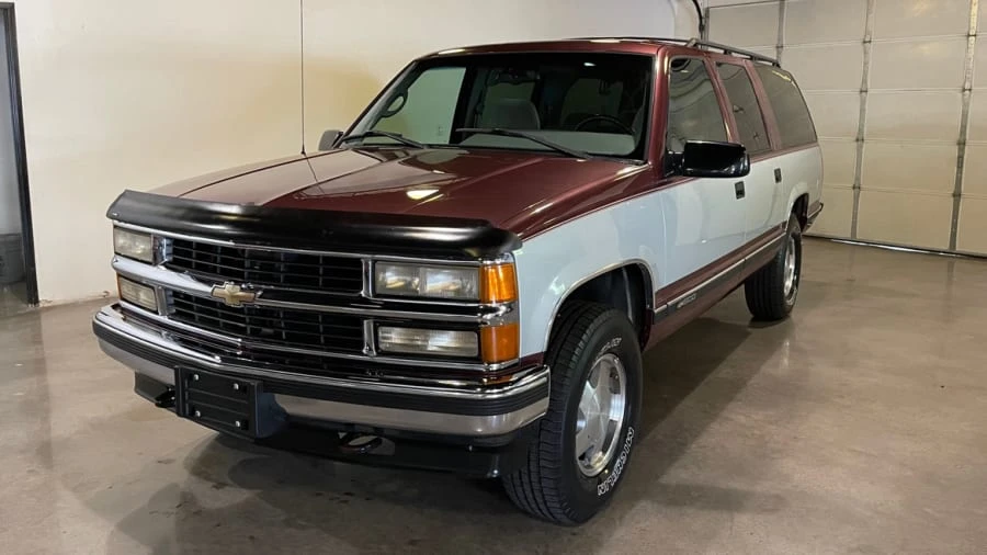 1996 Chevrolet Suburban 8th Gen - Image 13 of 17