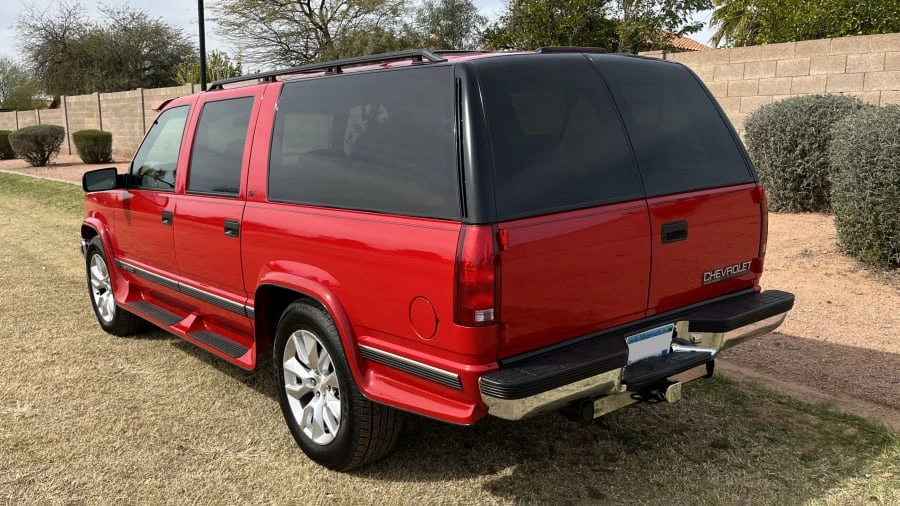 1996 Chevrolet Suburban 8th Gen - Image 3 of 17