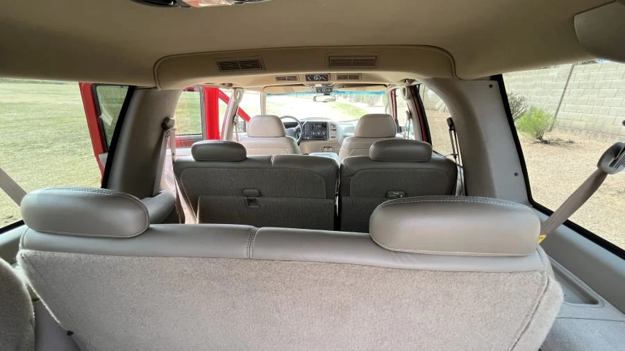 1996 Chevrolet Suburban 8th Gen - Image 11 of 17