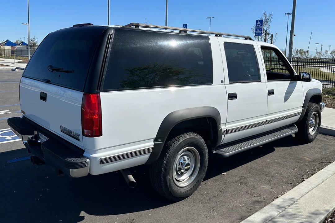 1996 Chevrolet Suburban 7th Gen - Image 4 of 31
