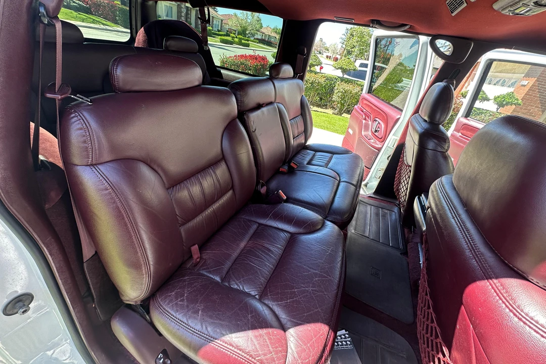 1996 Chevrolet Suburban 7th Gen - Image 24 of 31