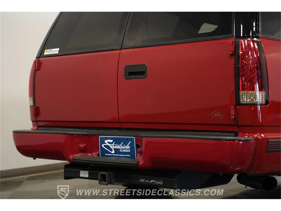 1996 Chevrolet Suburban 8th Gen - Image 30 of 31