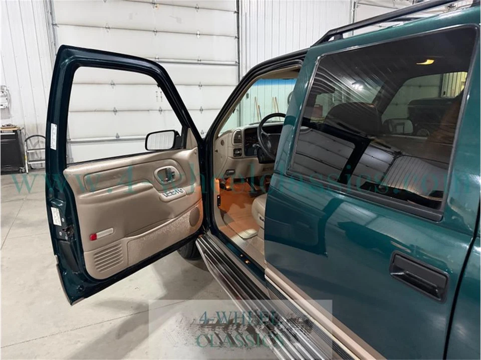 1996 Chevrolet Suburban 8th Gen - Image 31 of 31