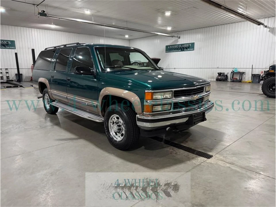 1996 Chevrolet Suburban 8th Gen - Image 7 of 31