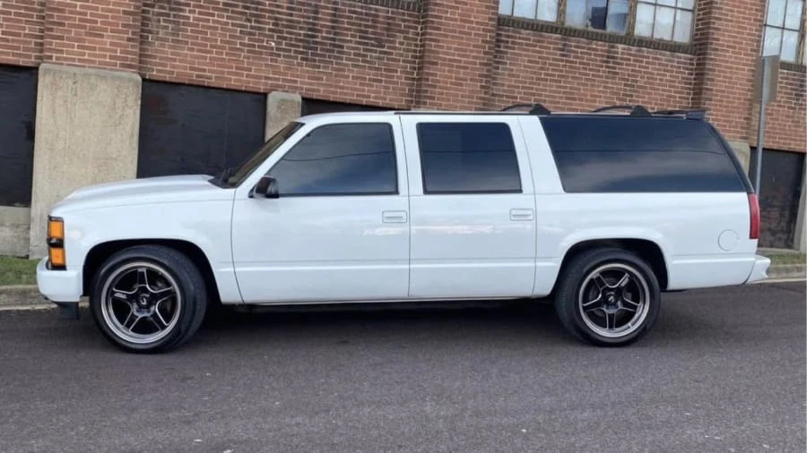 1996 Chevrolet Suburban 8th Gen - Image 2 of 18