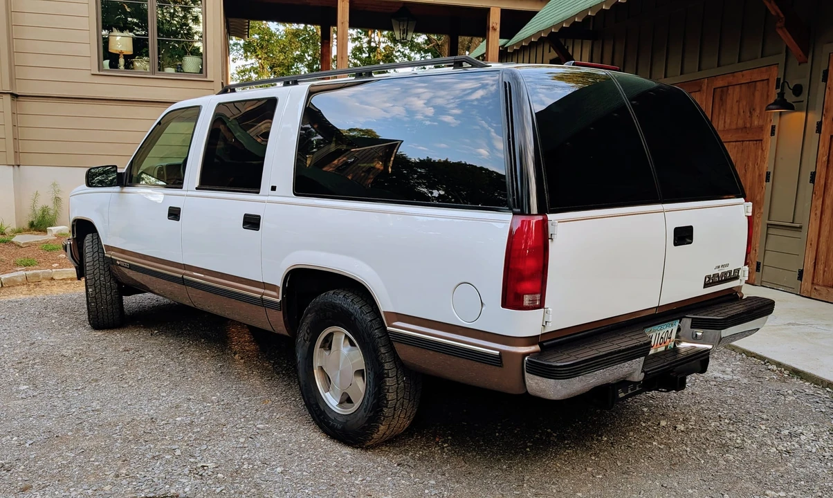 1996 Chevrolet Suburban 8th Gen - Image 30 of 31