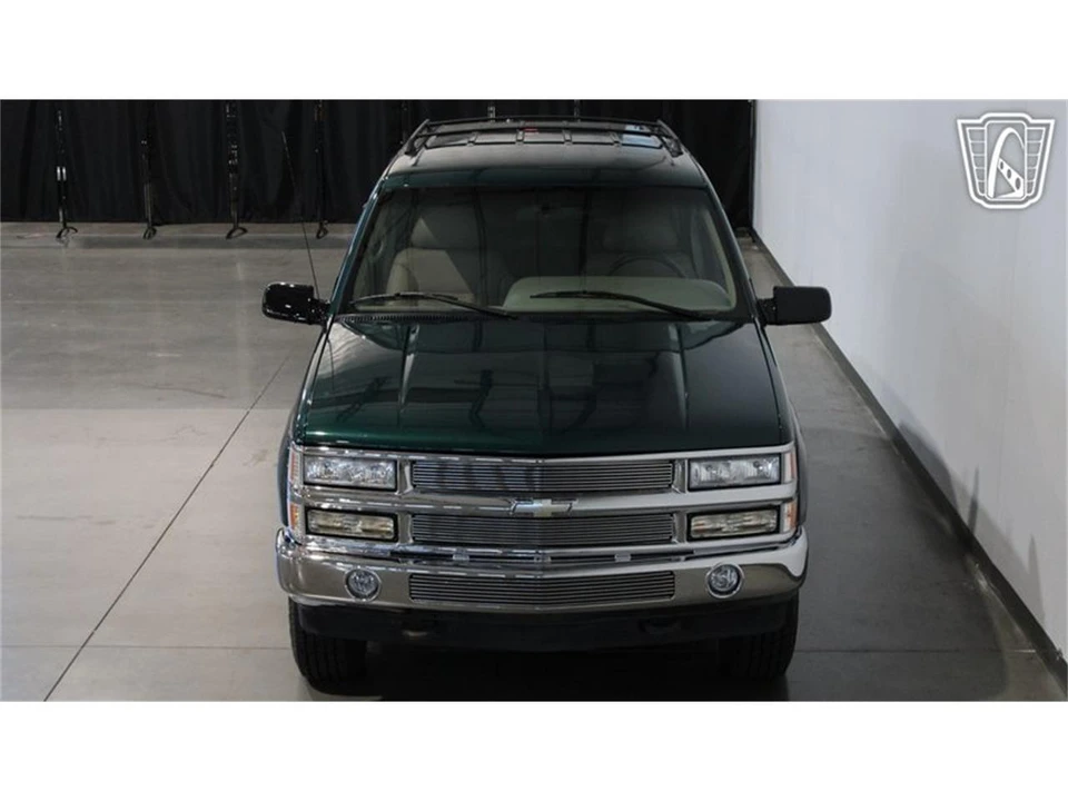 1996 Chevrolet Tahoe 1st Gen - Image 16 of 31