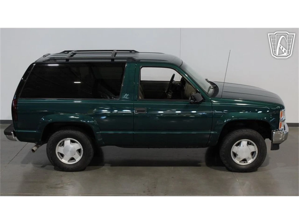 1996 Chevrolet Tahoe 1st Gen - Image 18 of 31