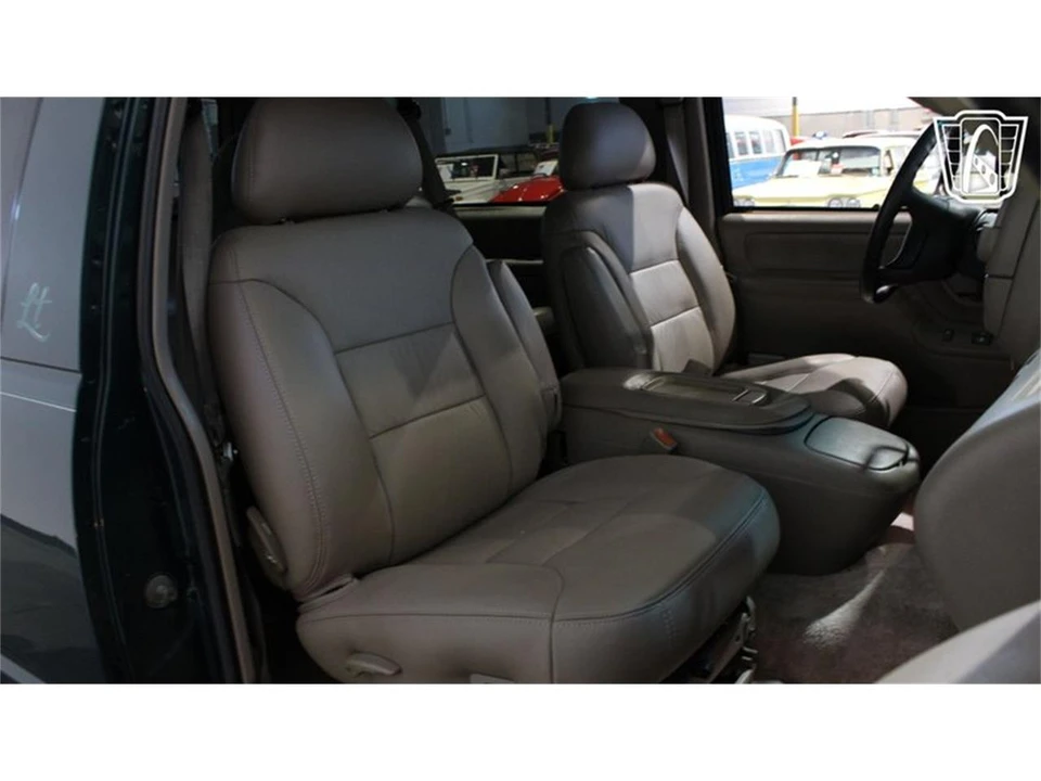 1996 Chevrolet Tahoe 1st Gen - Image 8 of 31