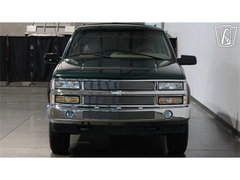 1996 Chevrolet Tahoe 1st Gen - Image 24 of 31