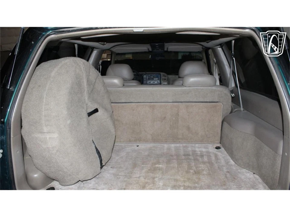 1996 Chevrolet Tahoe 1st Gen - Image 10 of 31